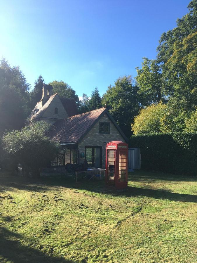 South Lodge House Dormansland Luaran gambar