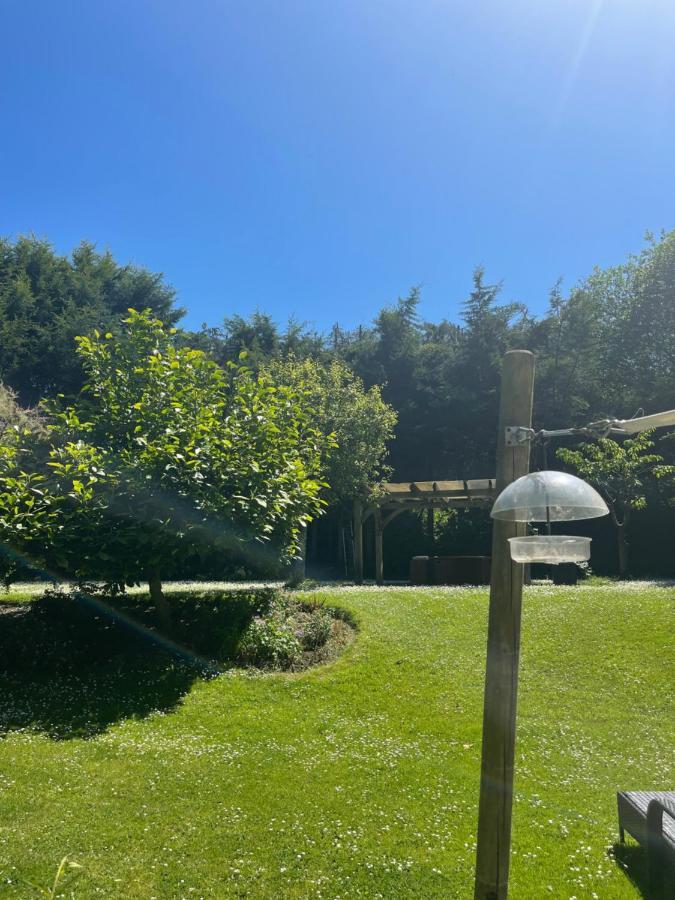 South Lodge House Dormansland Luaran gambar